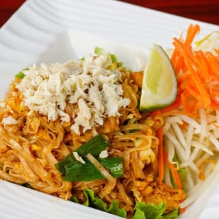 Chan Pad Poo (Spicy Crab Noodles)