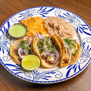 Pulpo Taco Platter
