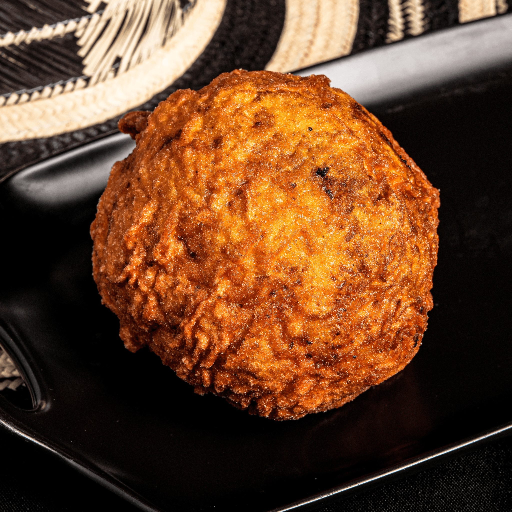 Papa Rellena con Carne y Huevo.