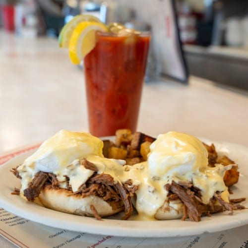Barbacoa Benedict.