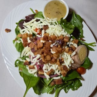 Hot Bacon Spinach Salad