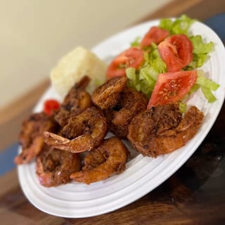 Shrimp Platter (Includes Rice & Salad)