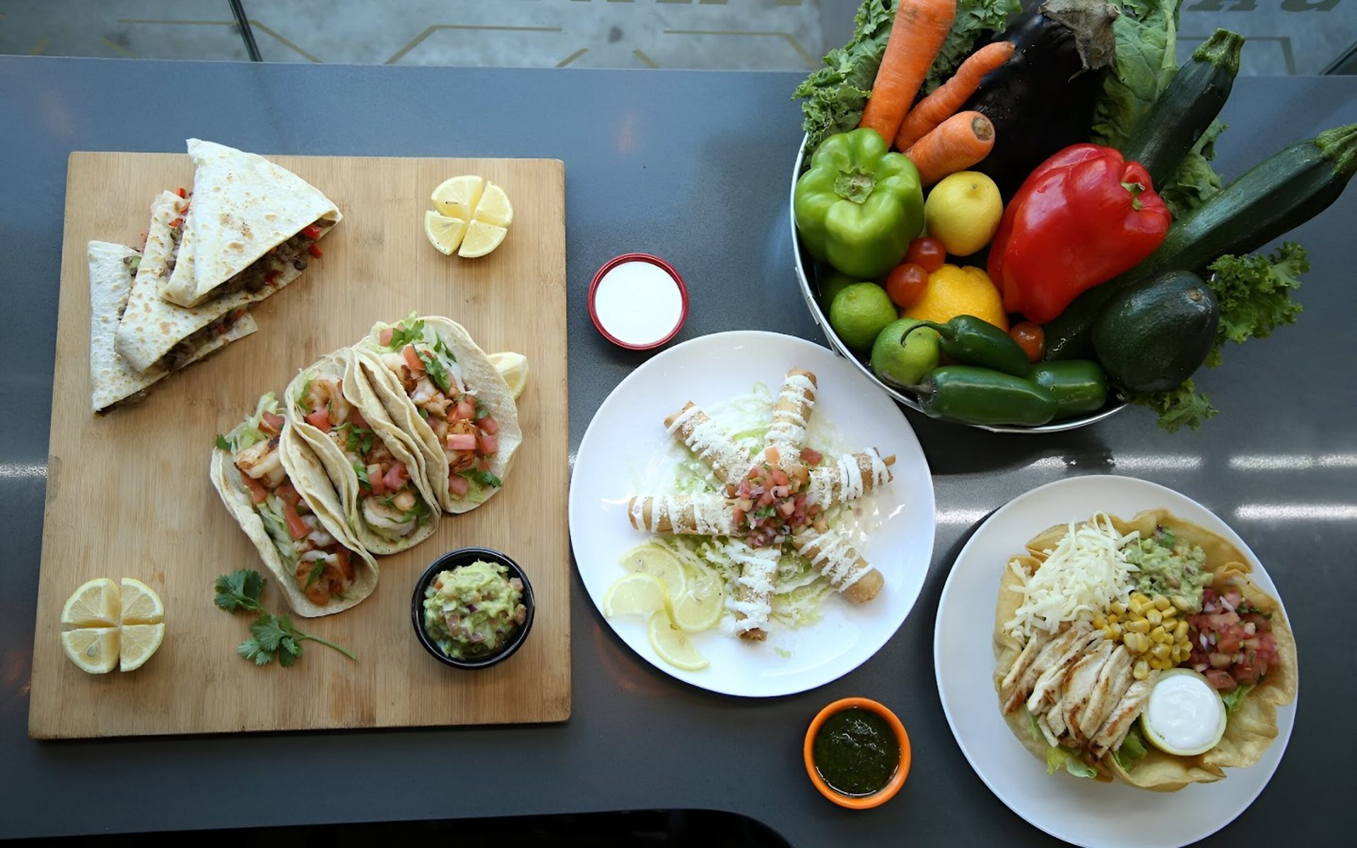 Convenient Ordering for Delivery and Pickup 🚗