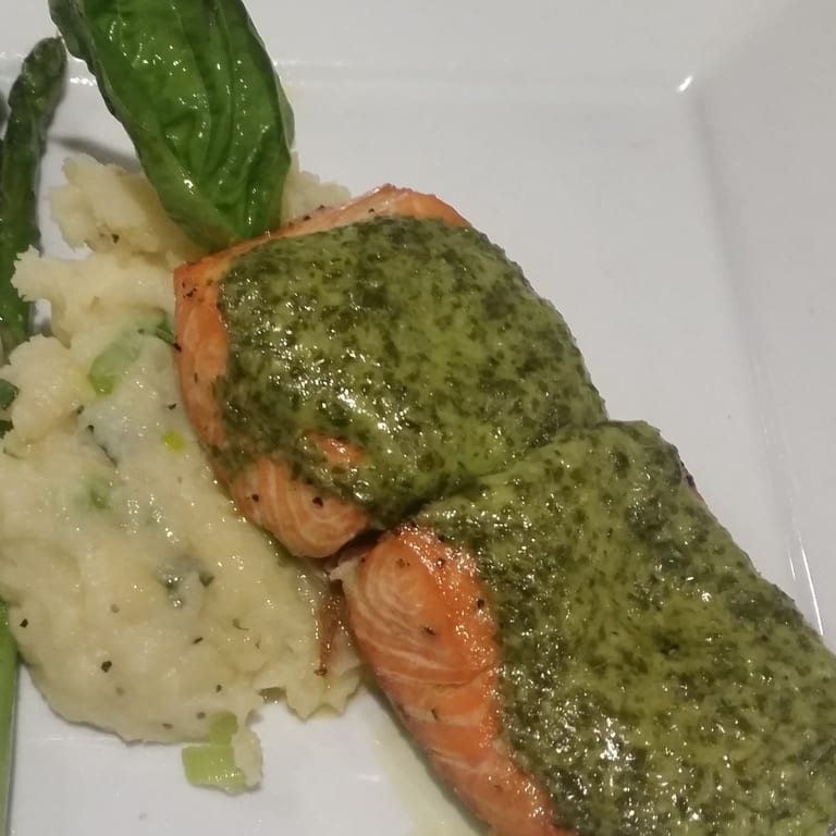 Salmon with Basil Aioli Bliss