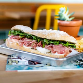 PROSCIUTTO SANDWICH WITH FRIES