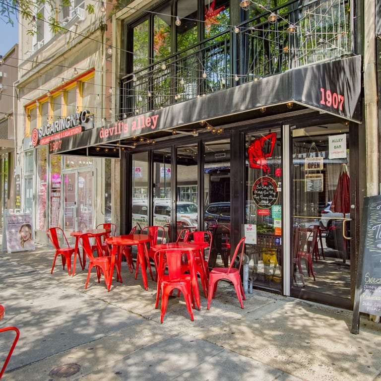 Welcome to Devil’s Alley Bar & Grill 