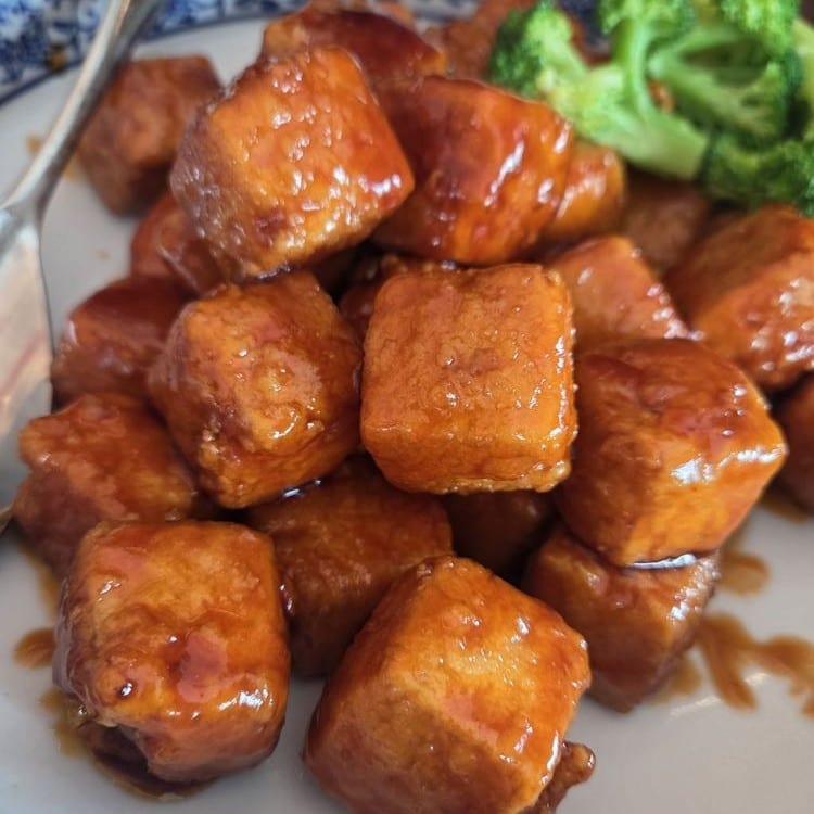 左宗豆腐 General Tso's Tofu.