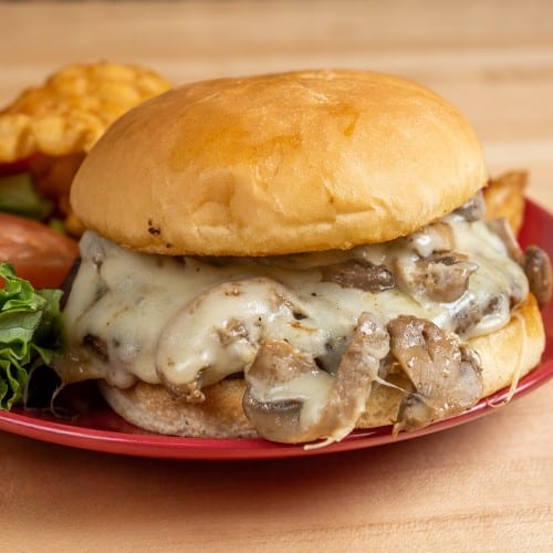 Mushroom Cheese Burger DLX.