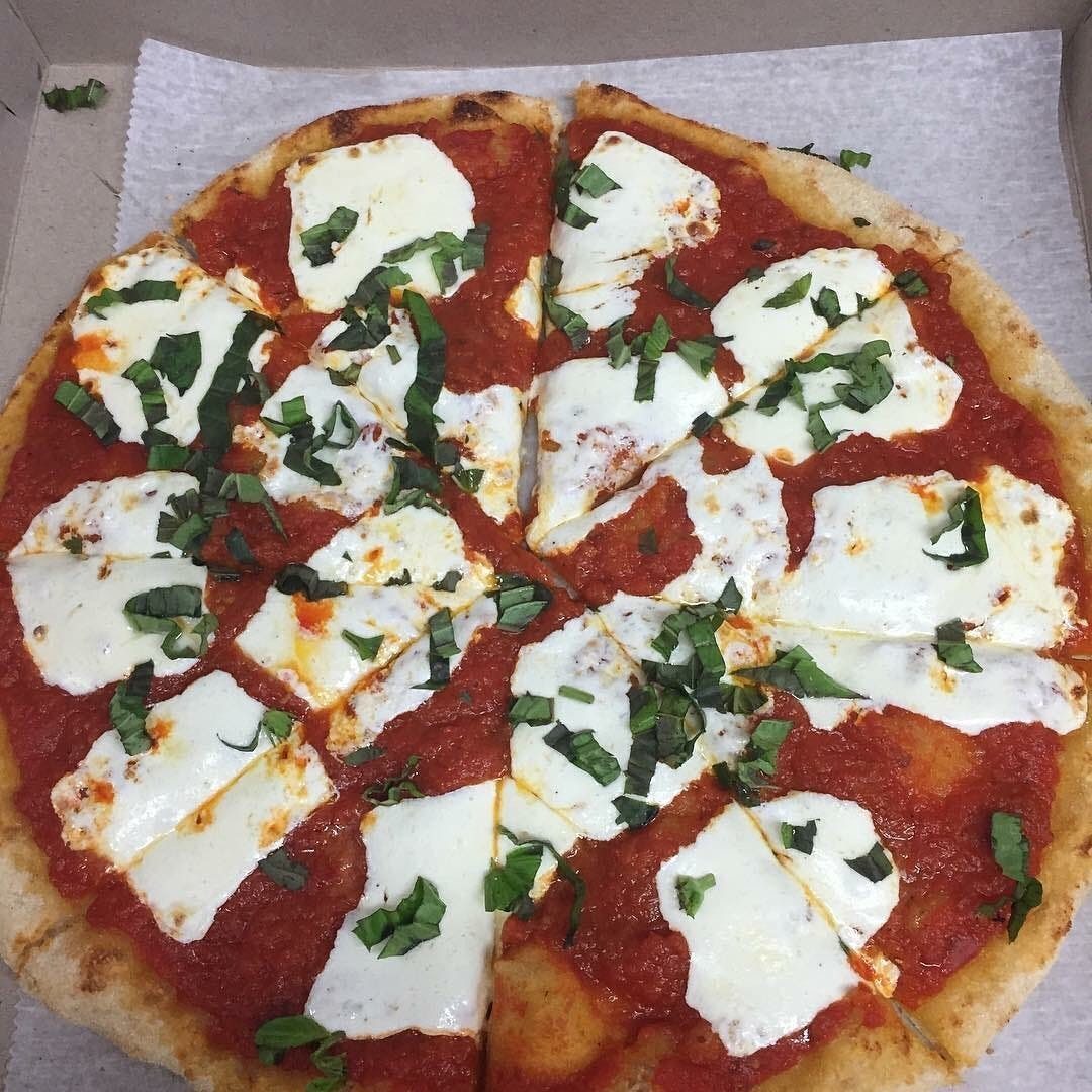 Margherita Pizza (Large 16").