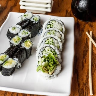 Vegetable Roll Combo •