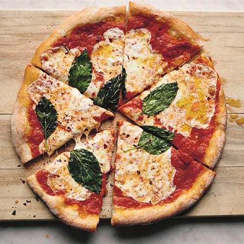 CLASSIC MARGARITA PIZZA (Medium).