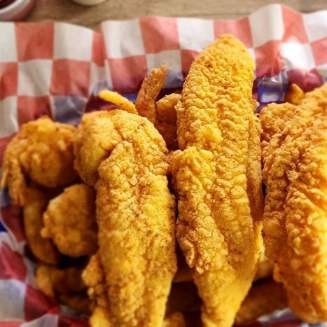 Fried Fish (3) & Shrimp (8) Combo.