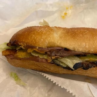 6" ROAST BEEF BACON CHEDDAR MELT