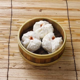 Steamed Barbeque Pork Buns / 蠔皇叉燒包