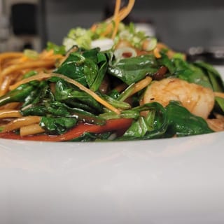 Gulf Shrimp Lo-Mein