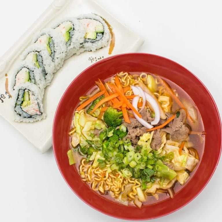 A Menu Full of Must-Try Dishes 🍜