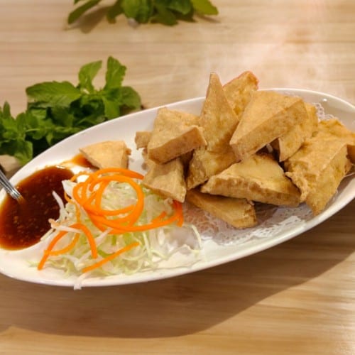 Tao Hoo Tod (Fried Tofu).