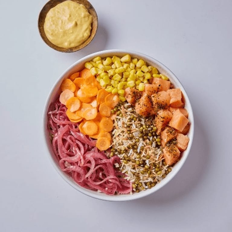 Fresh Poke Bowls and Asian Fusion Delights
