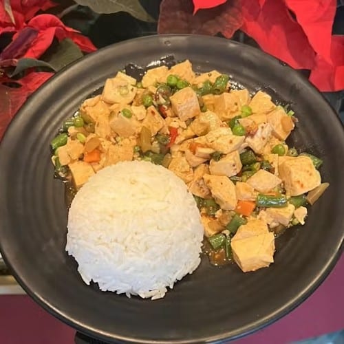 Mapo Tofu Over Rice 麻婆豆腐飯.