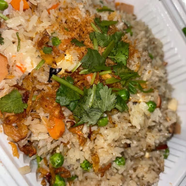 R3. Combination Fried Rice.