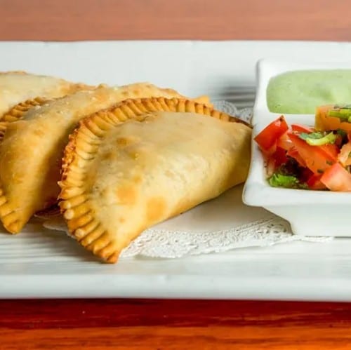 Empanadas Tray (10 pcs).