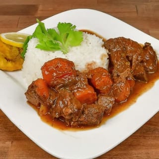 Res Guisada / Beef Stew