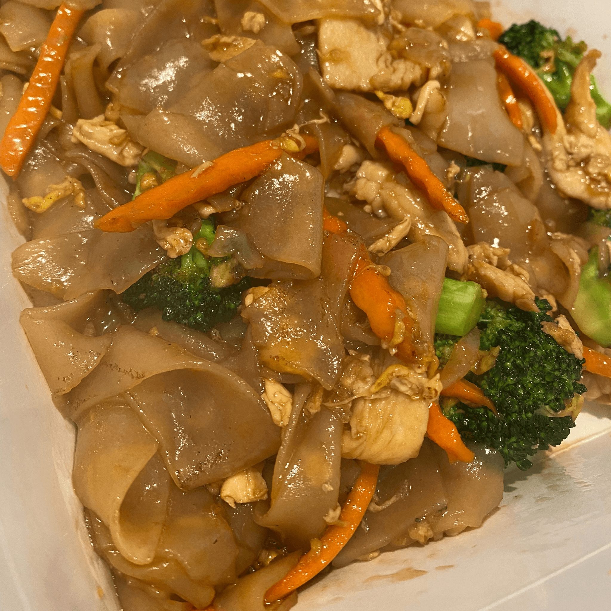 Pad See Ew (Lunch Combo).