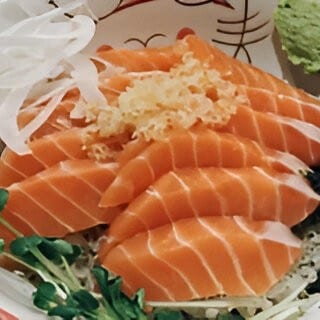 Sake Don (Salmon Bowl)