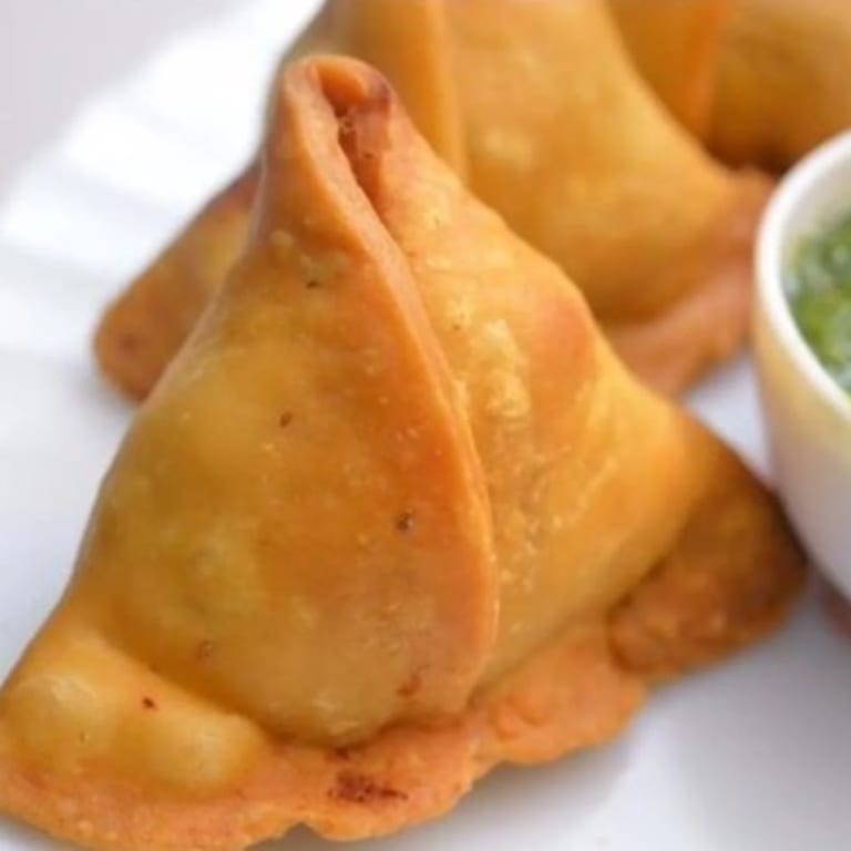 Delicious Samosa: A Flavorful Indian Appetizer