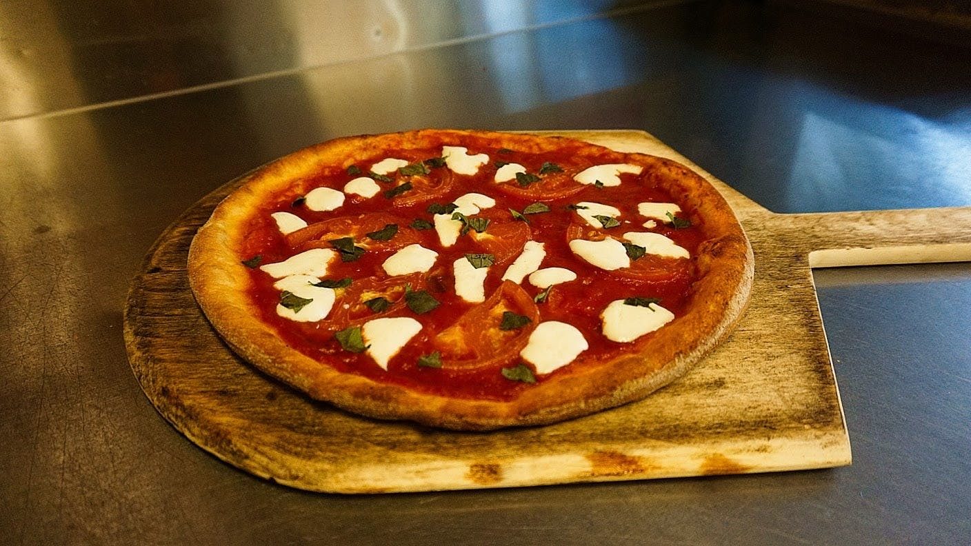 Margherita Pizza (Medium 14'').