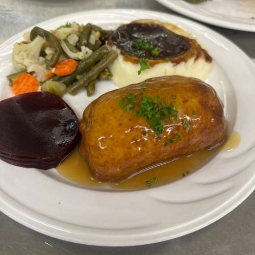 Chicken Cordon Bleu meal.