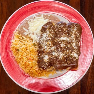 Enchilada De Mole