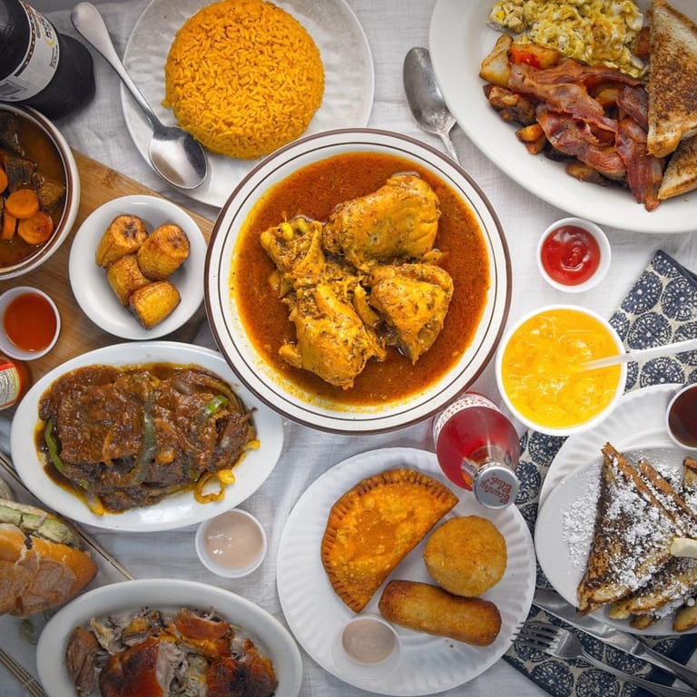 All-Day Breakfast and Classic Dominican Meals