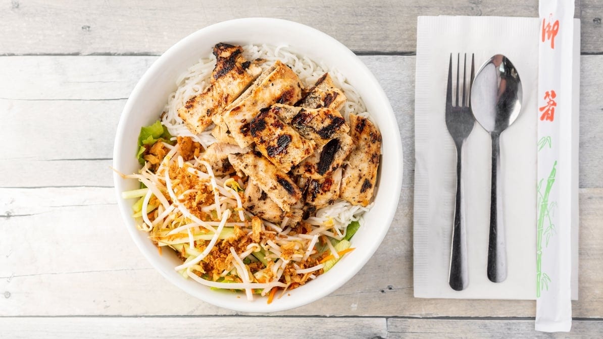 B2. Grilled Chicken Bowl.