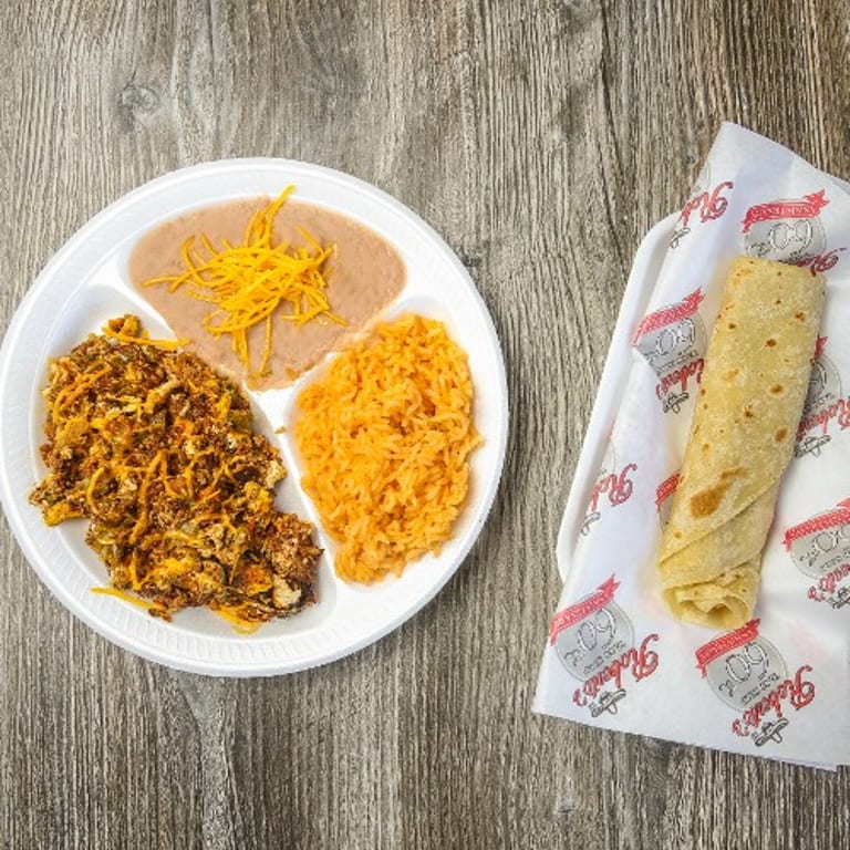 Delicious Chicken Tostadas: A Mexican Favorite