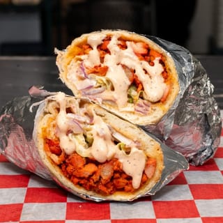 2 CHICKEN GYRO ON PITA