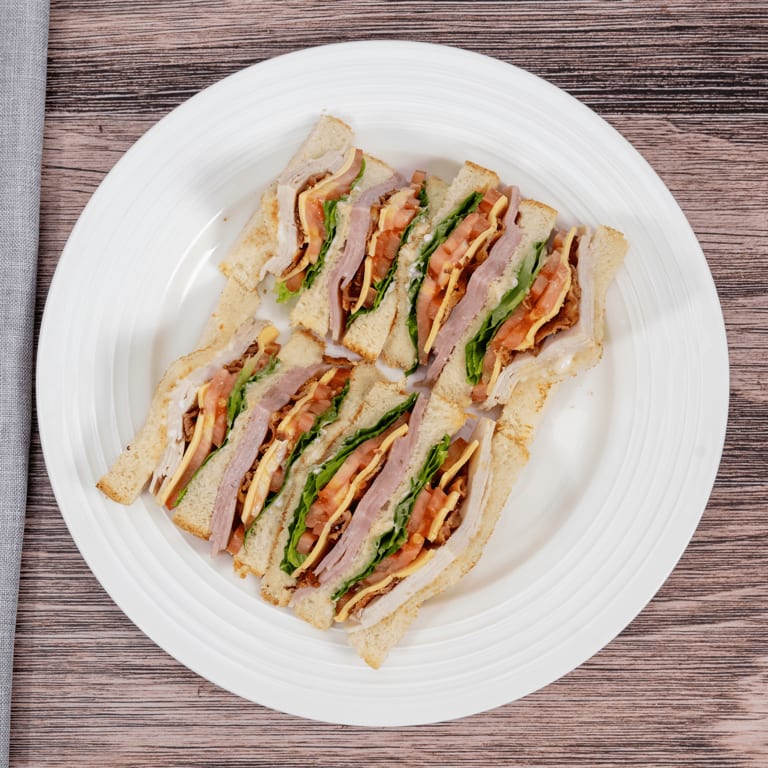 Bacon Cheeseburger: A Juicy American Classic