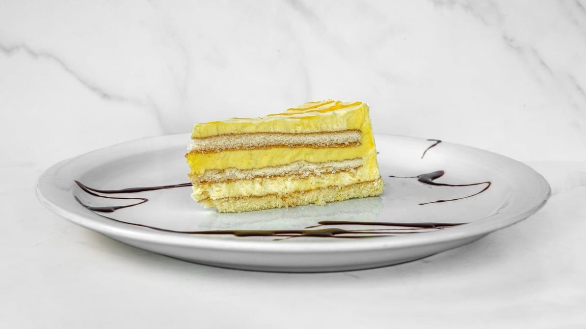 Limoncello Cake.