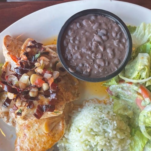 Chicken Mojo De Ajo Lunch.