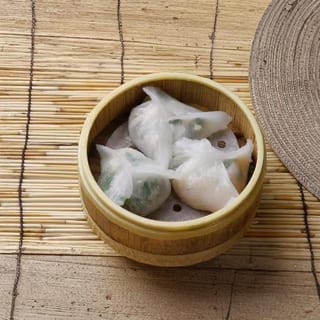 Green Chives Shrimp Dumplings / 鮮蝦韭菜餃
