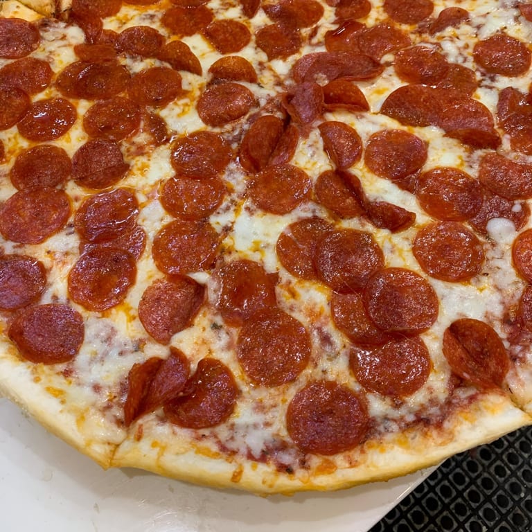 Pepperoni Perfection: A Classic Slice Done Right!