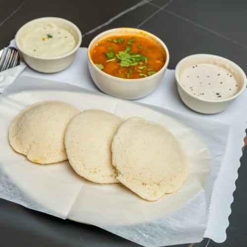 Idli.