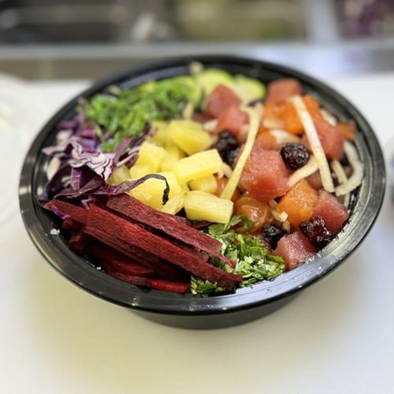  Dive into the Delightful World of Poke Bowls!