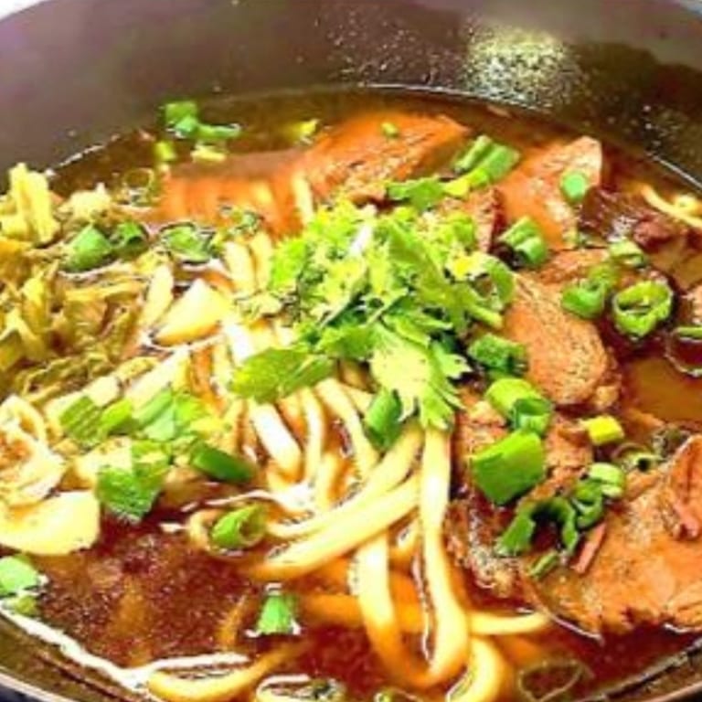 Taiwanese Beef Noodle Soup: A Flavorful Delight