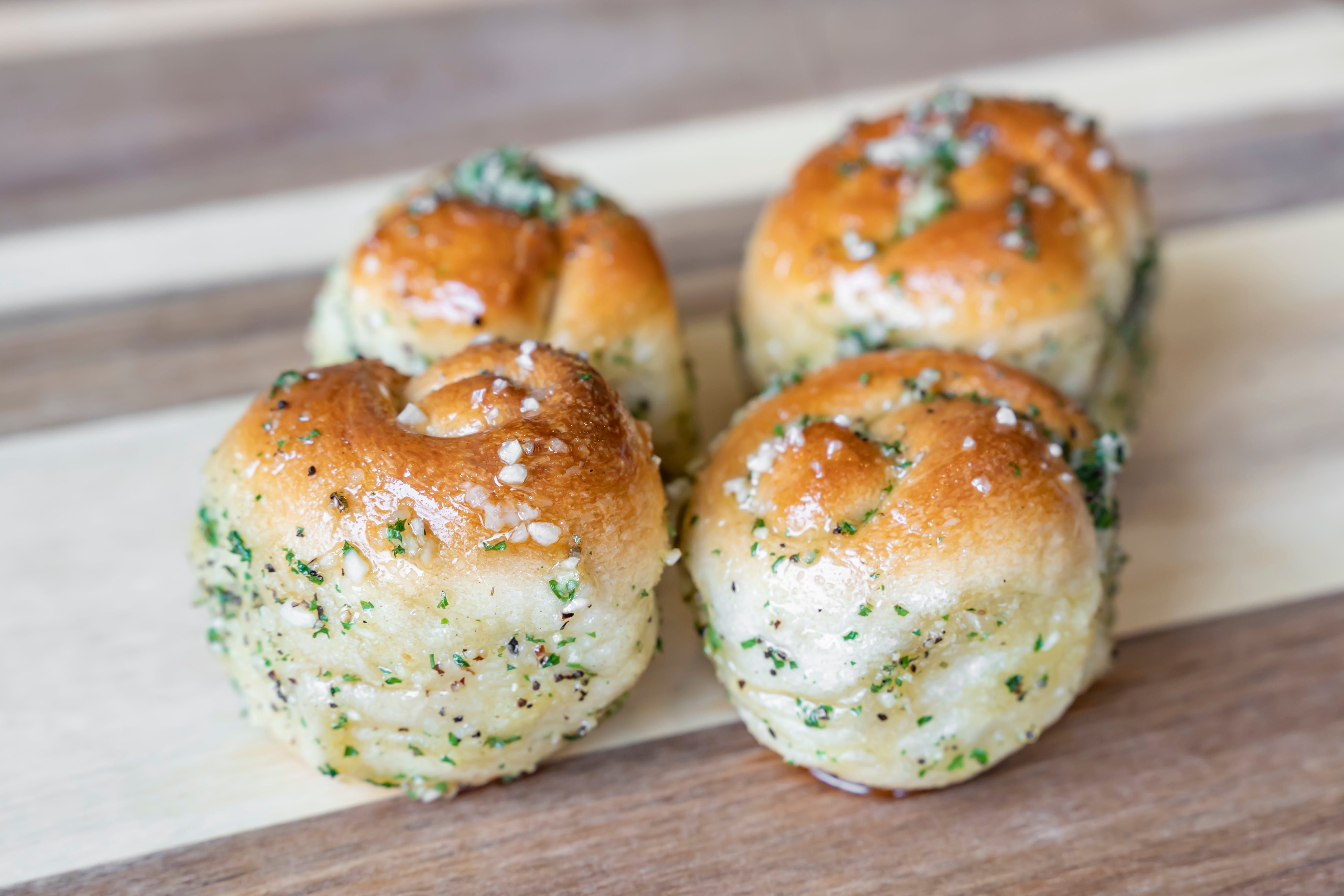 Garlic Knots.