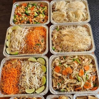 Entrée Catering Tray