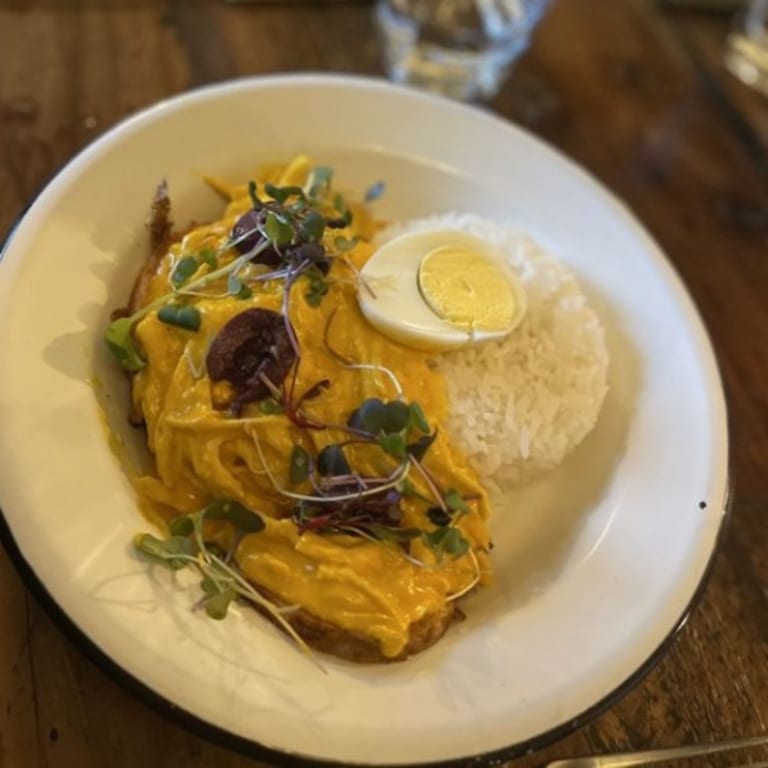 Fresh Seafood Delights: Peruvian Ceviche, Grilled Octopus