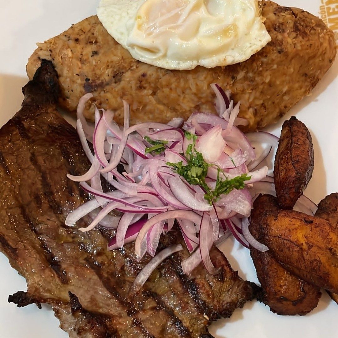 Tacu-Tacu Traditional.