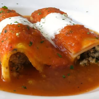 Cannelloni pasta