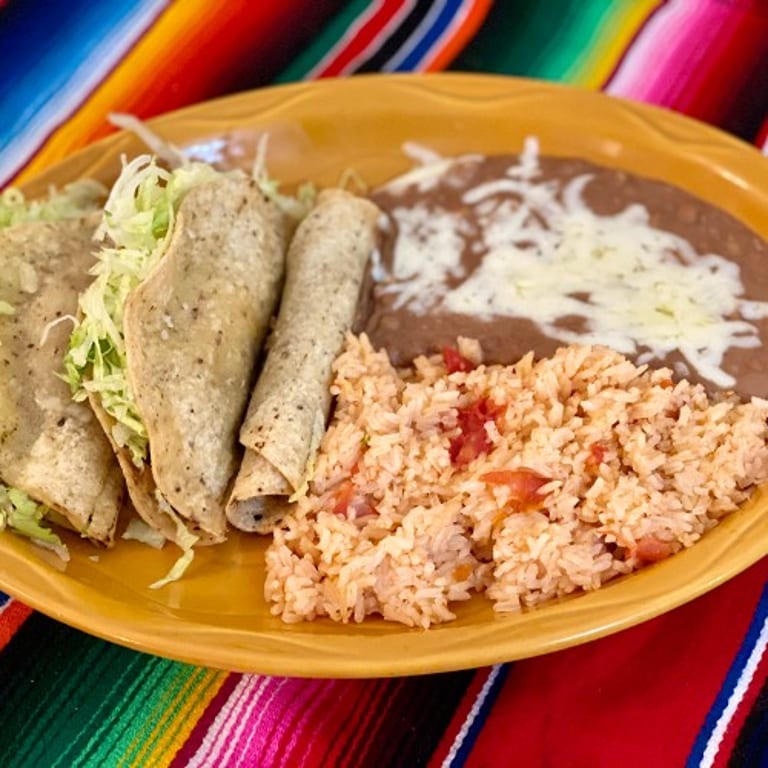 Satisfy Your Cravings with Bar Food